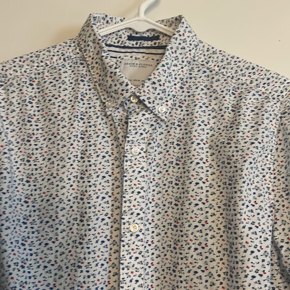 Men’s button down - Picture 3 of 3